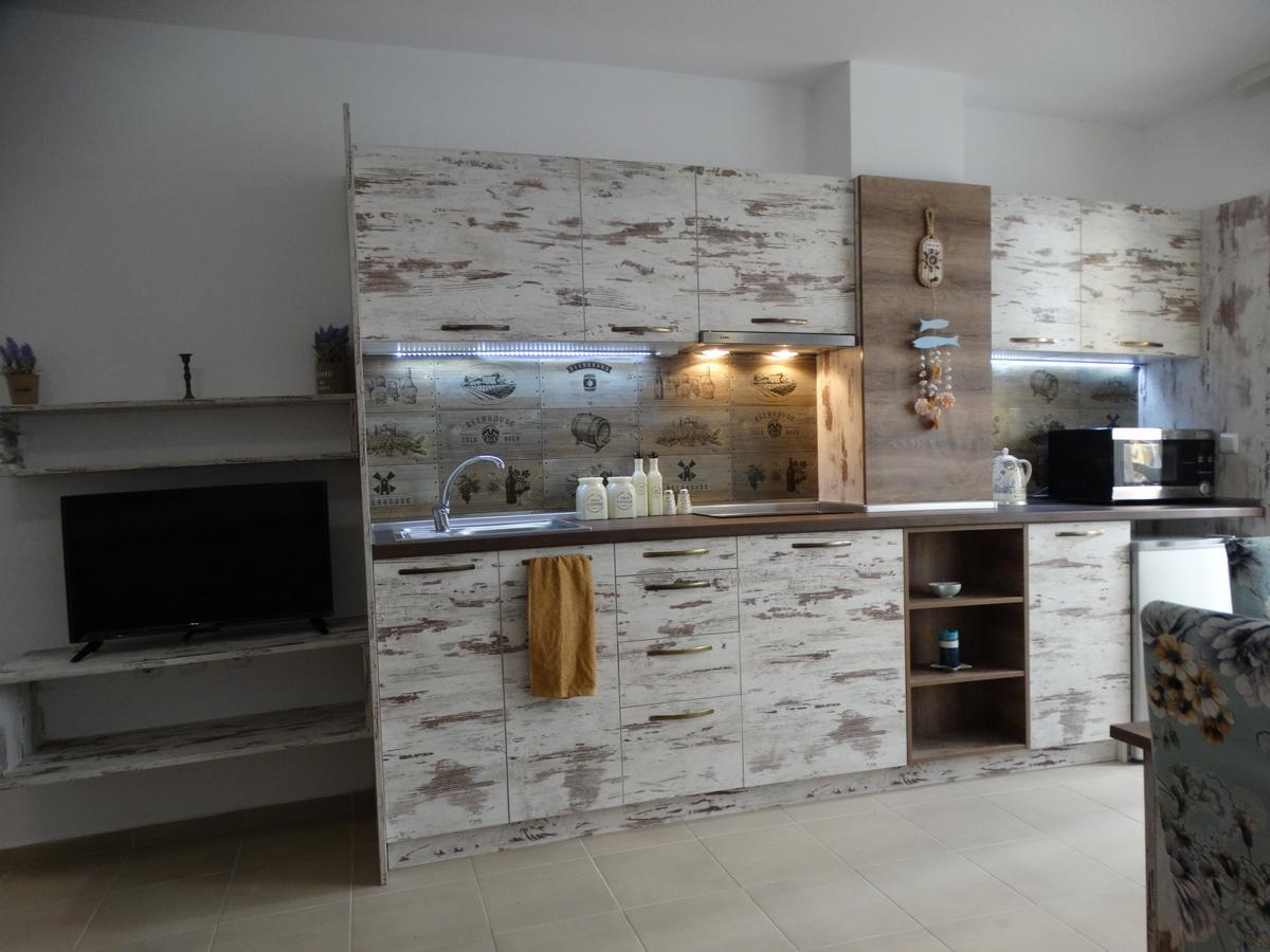 Apartamento Lora Boutique Pomorie Exterior foto